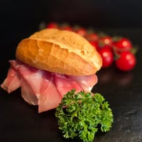 Brötchen Schinkenspeck